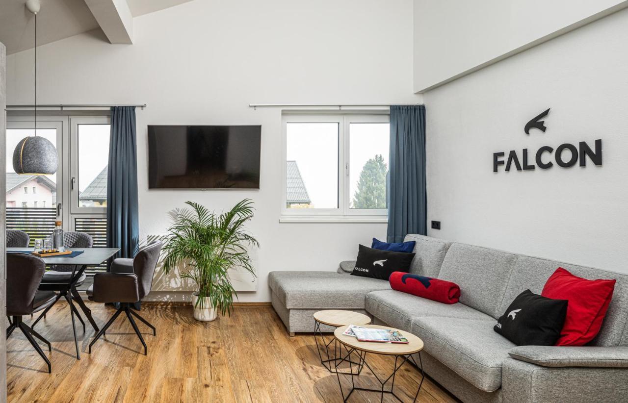 Falcon Suites Kaprun - Summercard Included Buitenkant foto