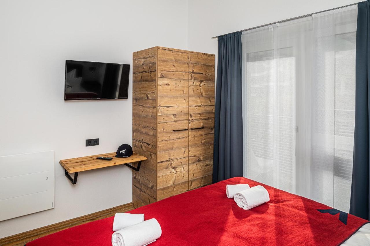 Falcon Suites Kaprun - Summercard Included Buitenkant foto
