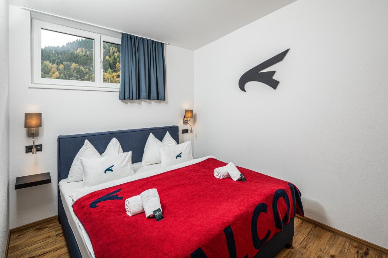Falcon Suites Kaprun - Summercard Included Buitenkant foto