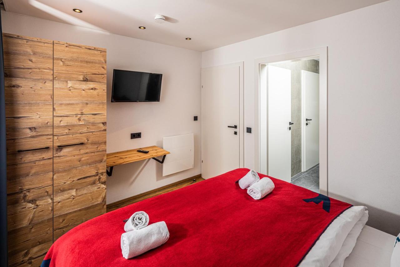 Falcon Suites Kaprun - Summercard Included Buitenkant foto