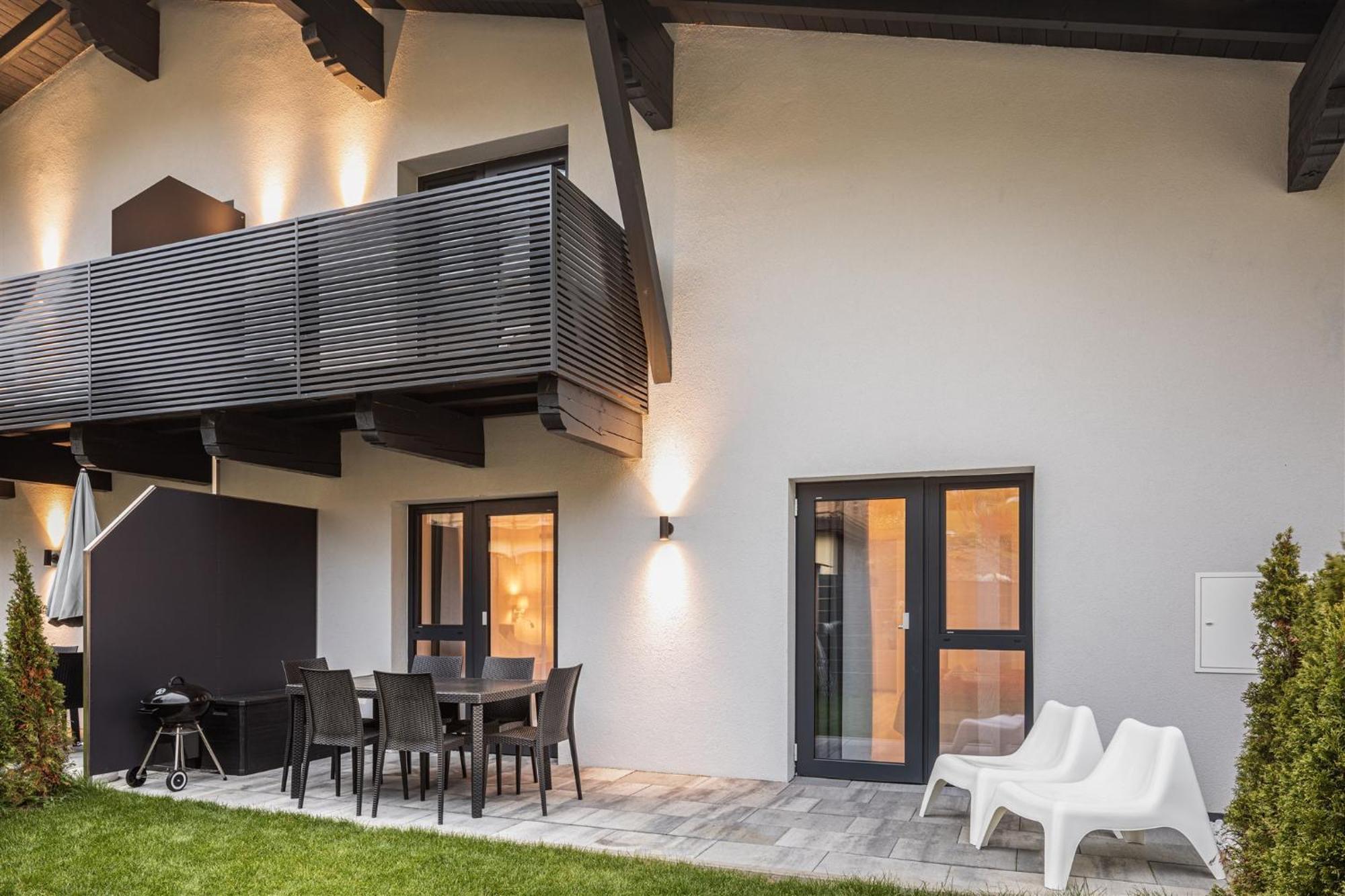 Falcon Suites Kaprun - Summercard Included Buitenkant foto